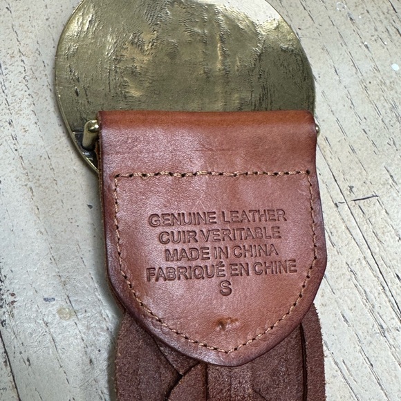 Genuine Leather Braided Belt with Brass Buckle – Size Small - Picture 4 of 8